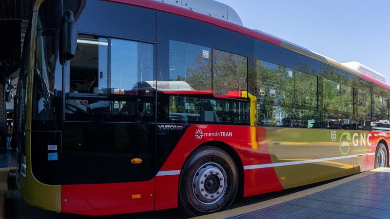 Con nuevos colectivos a GNC Mendoza avanza hacia un transporte más sostenible